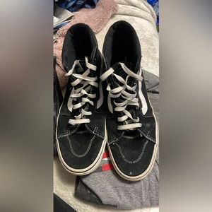 Men’s skateboarding vans high tops
